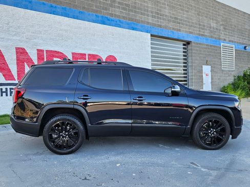 Used 2021 GMC Acadia SLT w/ Elevation Edition FWD image 8