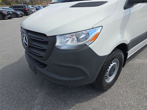 New 2026 Mercedes-Benz Sprinter 2500 image 10