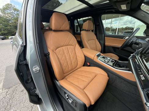 Used 2026 BMW X5 xDrive40i AWD/4WD image 36