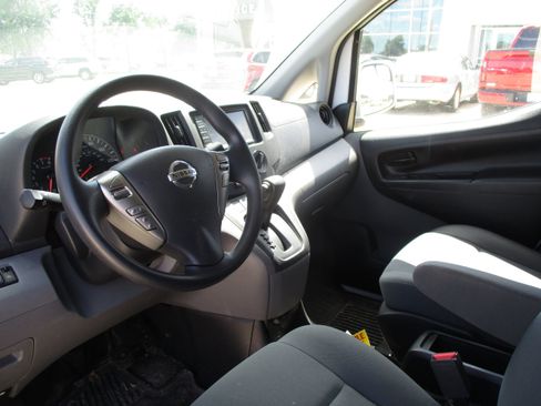 Used 2020 Nissan NV200 SV w/ Back Door Glass Package FWD image 7