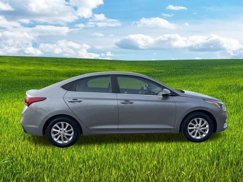Used 2021 Hyundai Accent SEL image 4