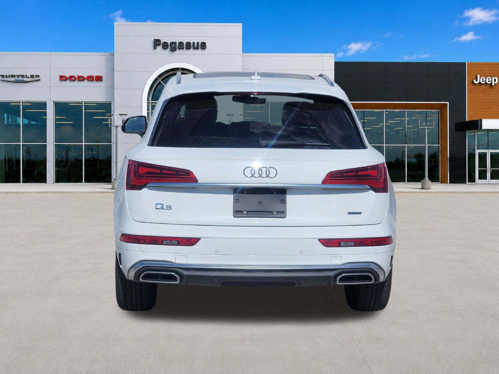 Used 2024 Audi Q5 2.0T Premium Plus AWD/4WD image 8