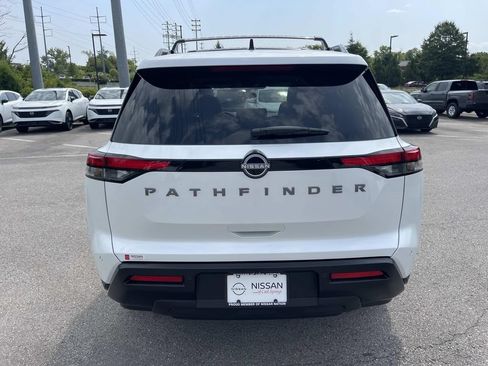 New 2026 Nissan Pathfinder SV FWD image 4