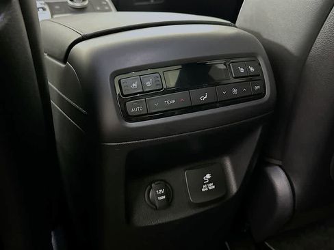 Used 2023 Hyundai Palisade Calligraphy FWD image 12