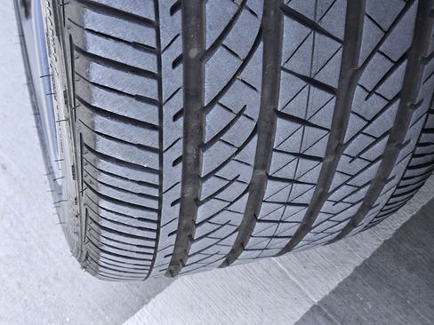 Certified 2025 Acura TLX w/ Technology Package image 9