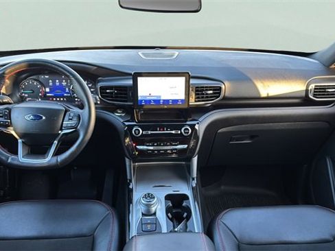 Used 2022 Ford Explorer ST-Line w/ Class IV Trailer Tow Package image 9