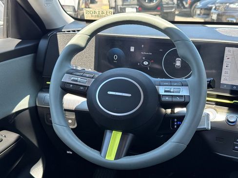 Used 2025 Hyundai Kona Limited FWD image 24