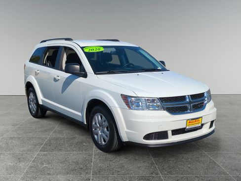 Used 2020 Dodge Journey SE image 7
