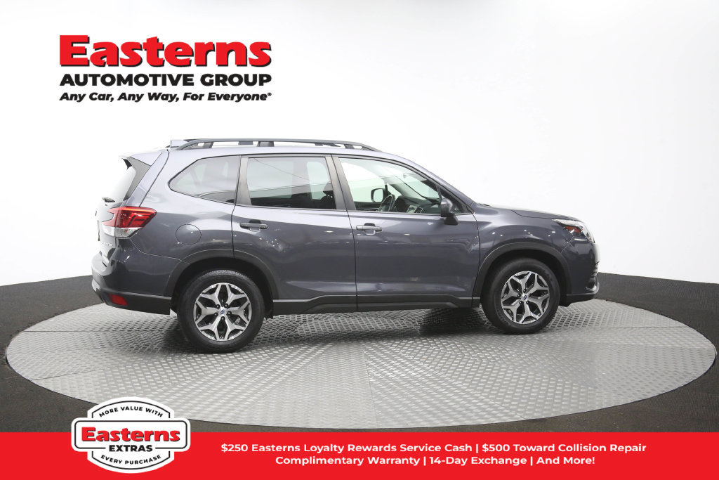 Used 2022 Subaru Forester Premium AWD/4WD image 48