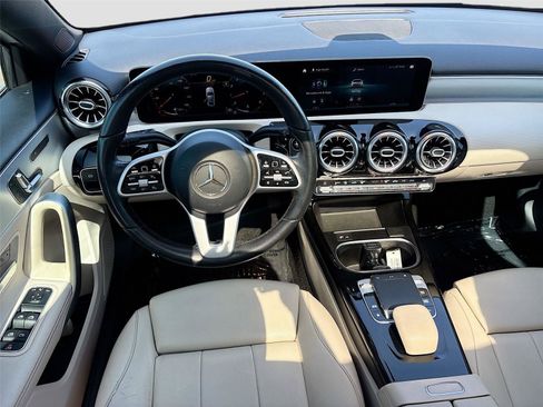 Used 2020 Mercedes-Benz A 220 image 22
