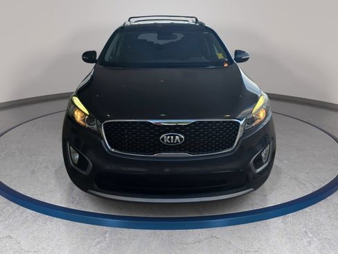 Used 2016 Kia Sorento EX w/ EX Premium Package FWD image 2