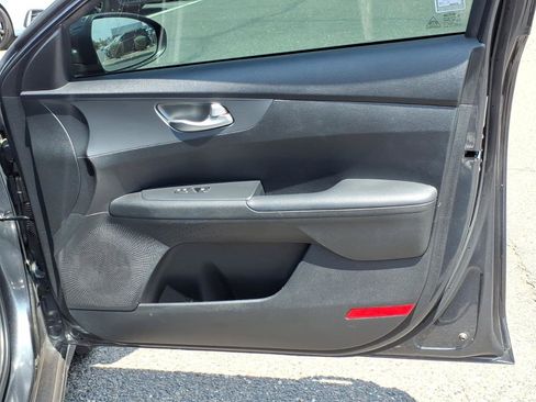 Used 2021 Kia Forte Sedan FWD image 14