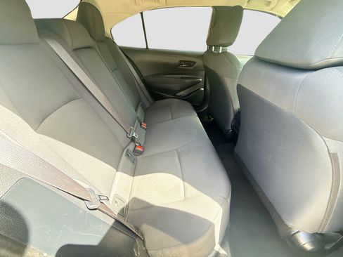 Used 2022 Toyota Corolla LE FWD image 27