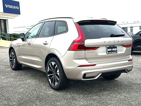 Used 2026 Volvo XC60 B5 Plus w/ Protection Package Premier AWD/4WD image 6