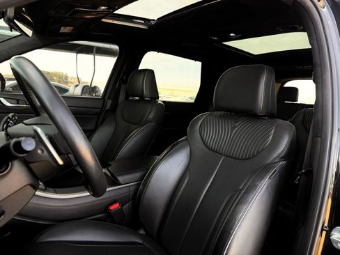 Used 2024 Hyundai Palisade Calligraphy image 16