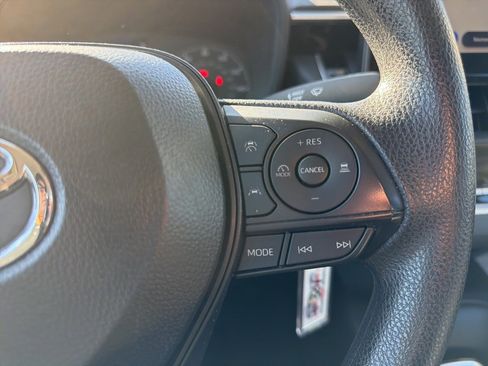 Used 2024 Toyota Corolla LE image 12