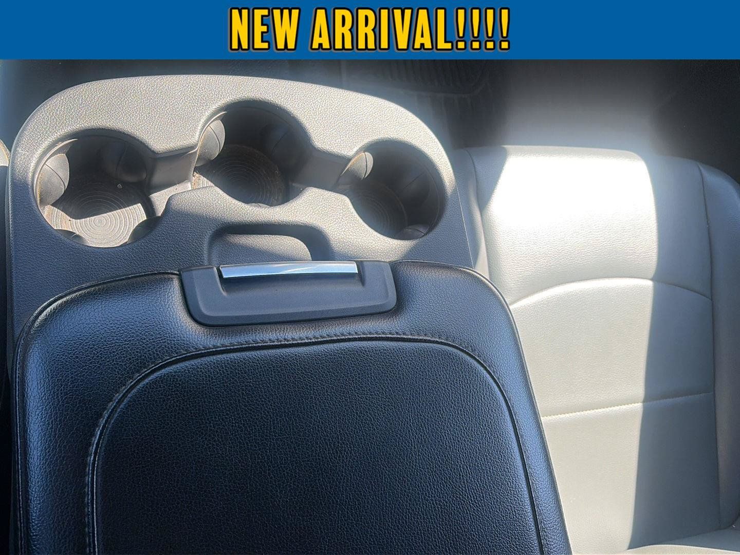Used 2022 RAM 3500 Tradesman w/ Chrome Appearance Group AWD/4WD image 22