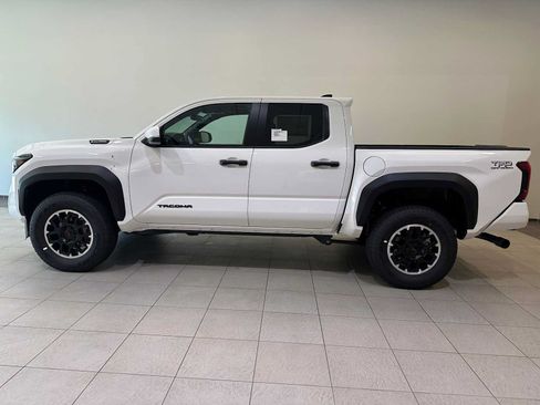 New 2026 Toyota Tacoma TRD Off-Road AWD/4WD image 3