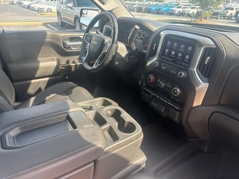 Used 2021 Chevrolet Silverado 1500 LT AWD/4WD image 24