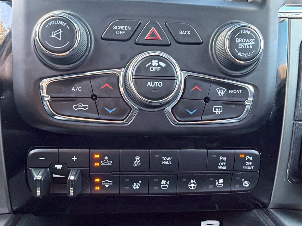 Used 2015 RAM 1500 Sport w/ Sport Premium Group AWD/4WD image 31