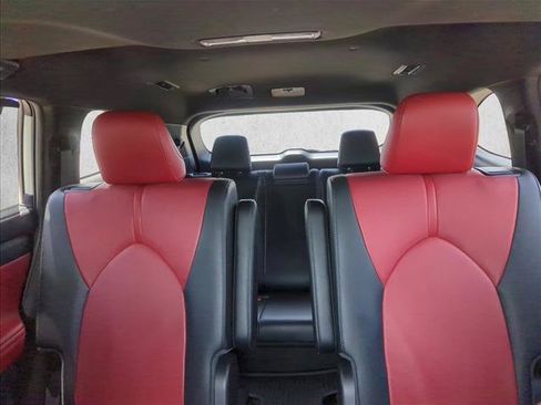 Used 2021 Toyota Highlander XSE FWD image 25