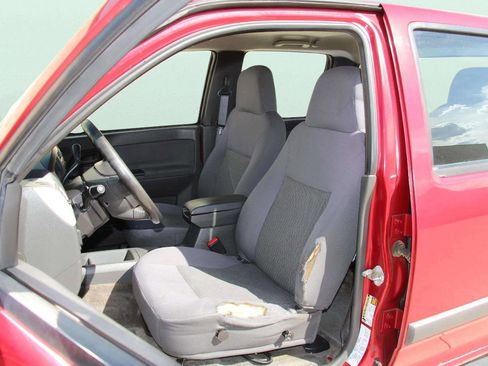 Used 2006 GMC Canyon SLE image 16