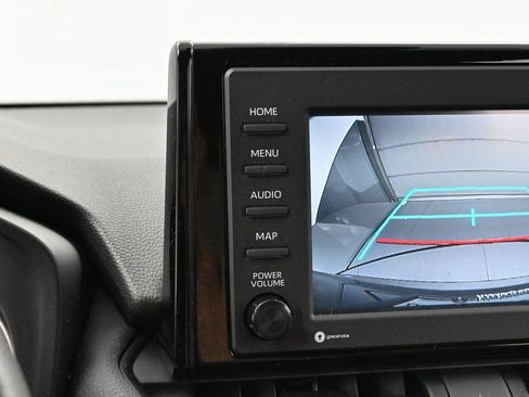 Used 2022 Toyota RAV4 XLE AWD/4WD image 23