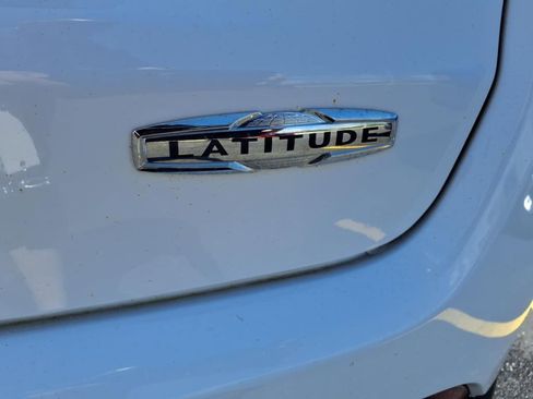 Used 2022 Jeep Compass Latitude w/ Convenience Group image 30