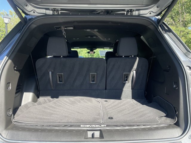 Used 2023 Chevrolet Traverse LT AWD/4WD image 24