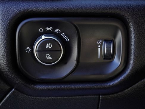 Used 2023 RAM 2500 Big Horn w/ Level 1 Equipment Group image 13