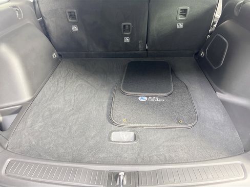 Used 2022 Jeep Grand Cherokee Limited image 25