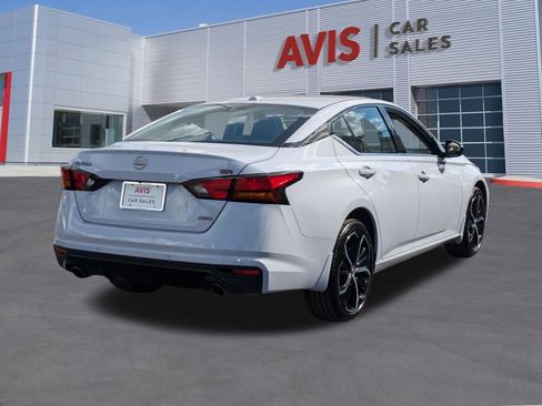 Used 2025 Nissan Altima 2.5 SR image 6