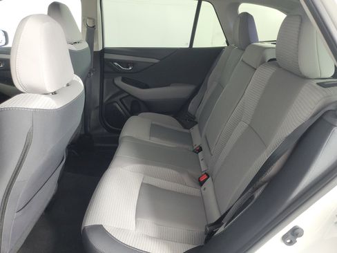 Used 2025 Subaru Outback Premium image 13
