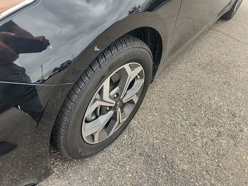Used 2021 Kia Forte LXS FWD image 8