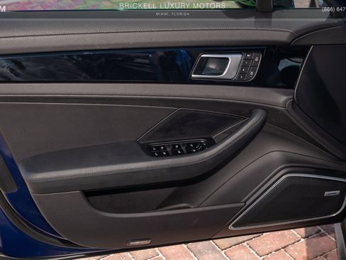 Used 2022 Porsche Panamera 4S image 20