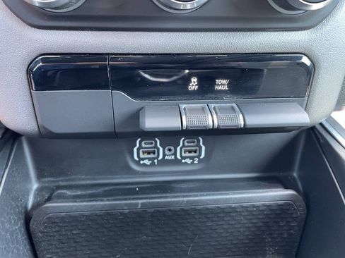 Used 2023 RAM 1500 Big Horn AWD/4WD image 26