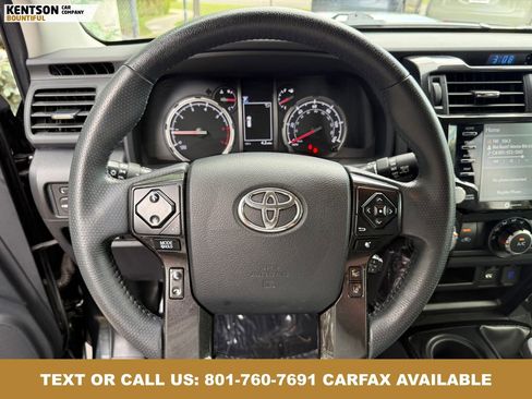 Used 2022 Toyota 4Runner TRD Off-Road Premium w/ Moonroof Package AWD/4WD image 17