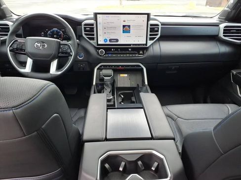 Used 2024 Toyota Tundra Platinum AWD/4WD image 26