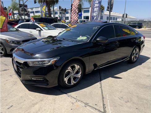 Used 2018 Honda Accord EX image 3
