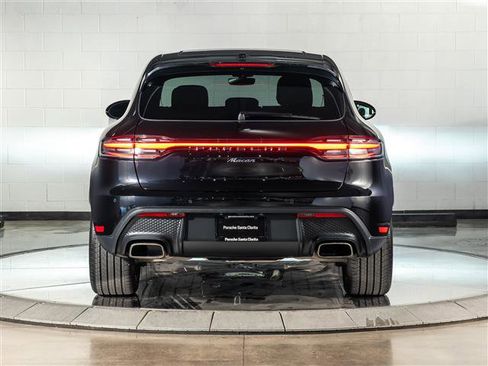 Certified 2026 Porsche Macan AWD/4WD image 6