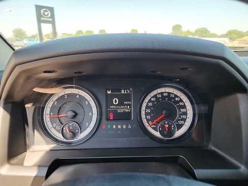 Used 2024 RAM 1500 Classic SLT AWD/4WD image 17