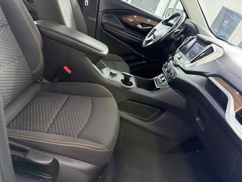 Used 2020 GMC Terrain SLE w/ Driver Convenience Package AWD/4WD image 22