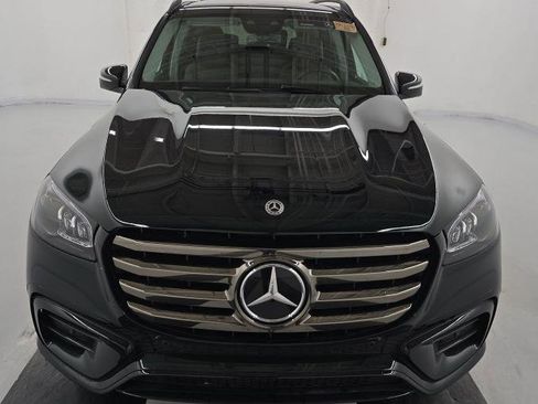 Used 2024 Mercedes-Benz GLS 580 4MATIC w/ Night Package image 11