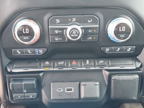 Used 2021 GMC Sierra 1500 SLT w/ SLT Convenience Package RWD image 20