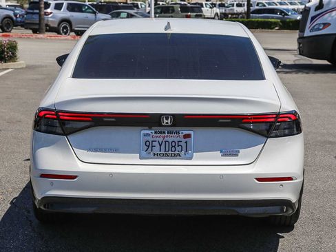 Used 2023 Honda Accord Touring image 7