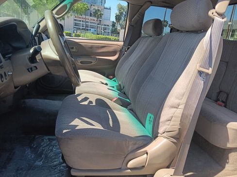 Used 2001 Toyota Tundra SR5 image 12