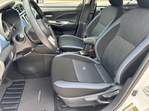 New 2025 Nissan Versa SV w/ Trunk Package image 9