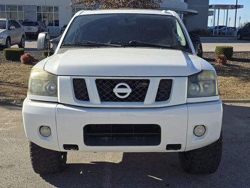 Used 2015 Nissan Titan PRO-4X w/ Pro-4x Luxury Package image 10