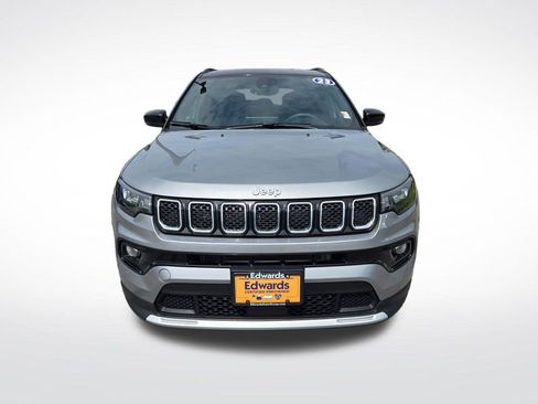 Used 2023 Jeep Compass Limited AWD/4WD image 9