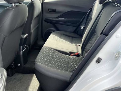 Used 2021 Nissan Kicks S FWD image 15